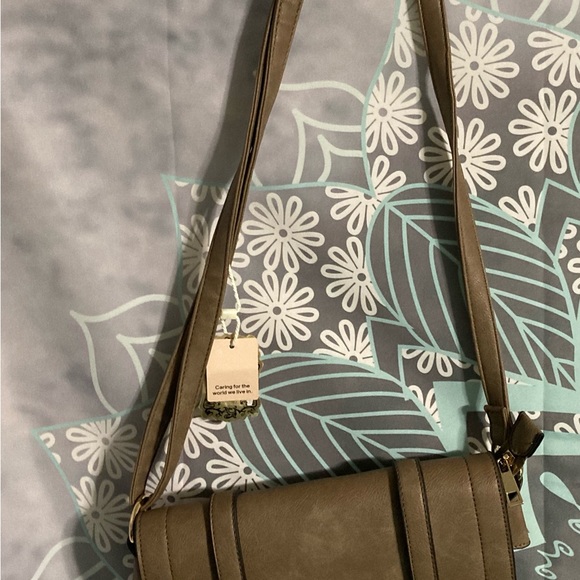 Beautiful lead safe cross body bag approved vegan light brown 10”wide 11”tall ! - Picture 1 of 7
